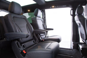 ベンツ Vクラス V220 d アバンギャルド ロング AMGラインパッケージ ディーゼルターボ