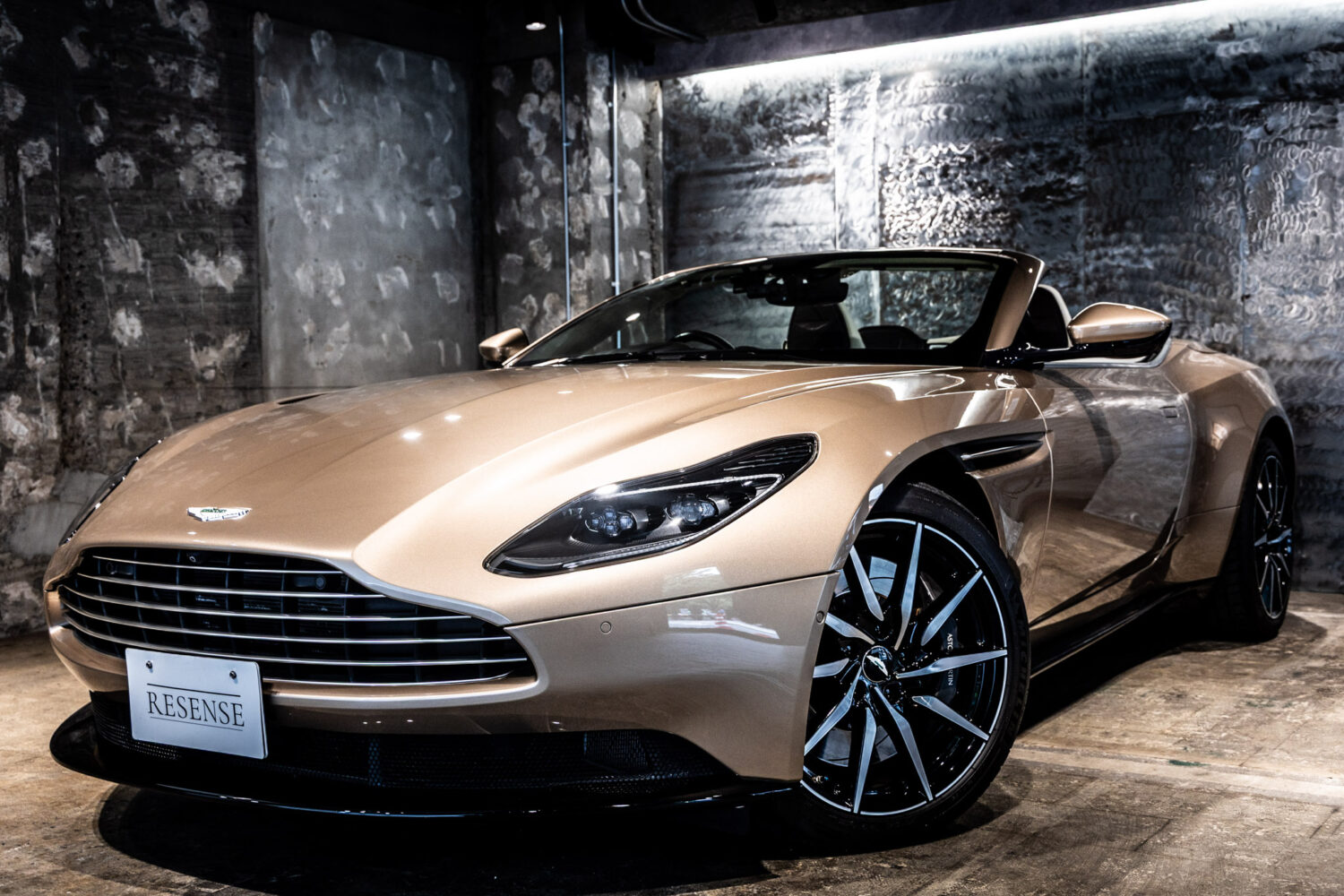 DB11ヴォランテ V8