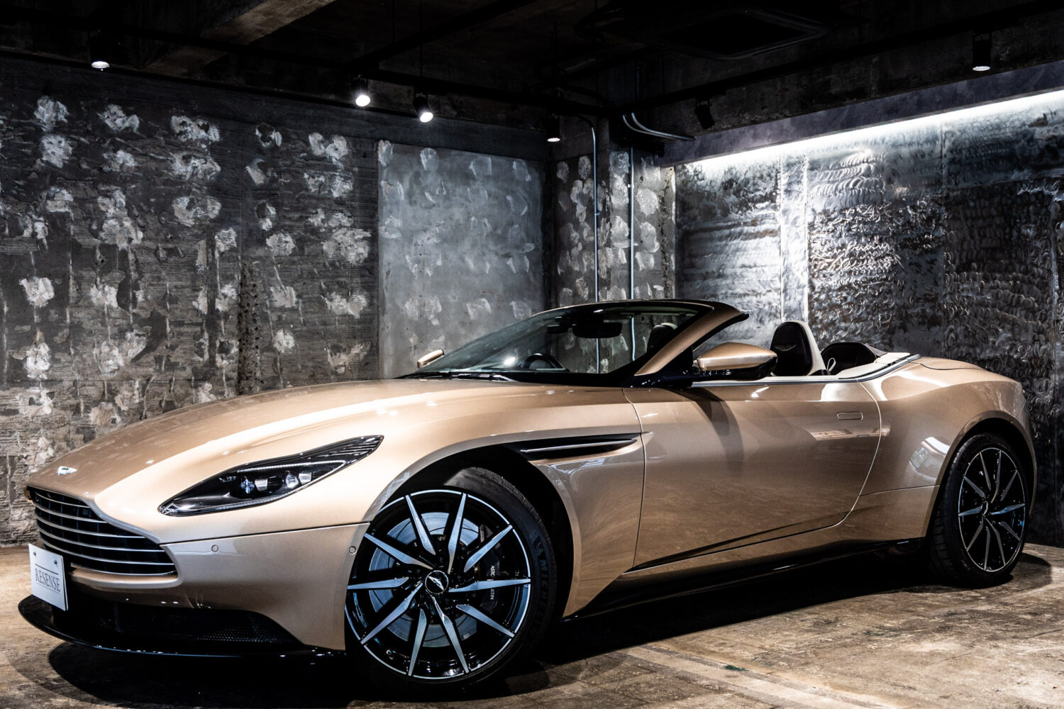 DB11ヴォランテ V8