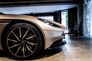 DB11ヴォランテ V8