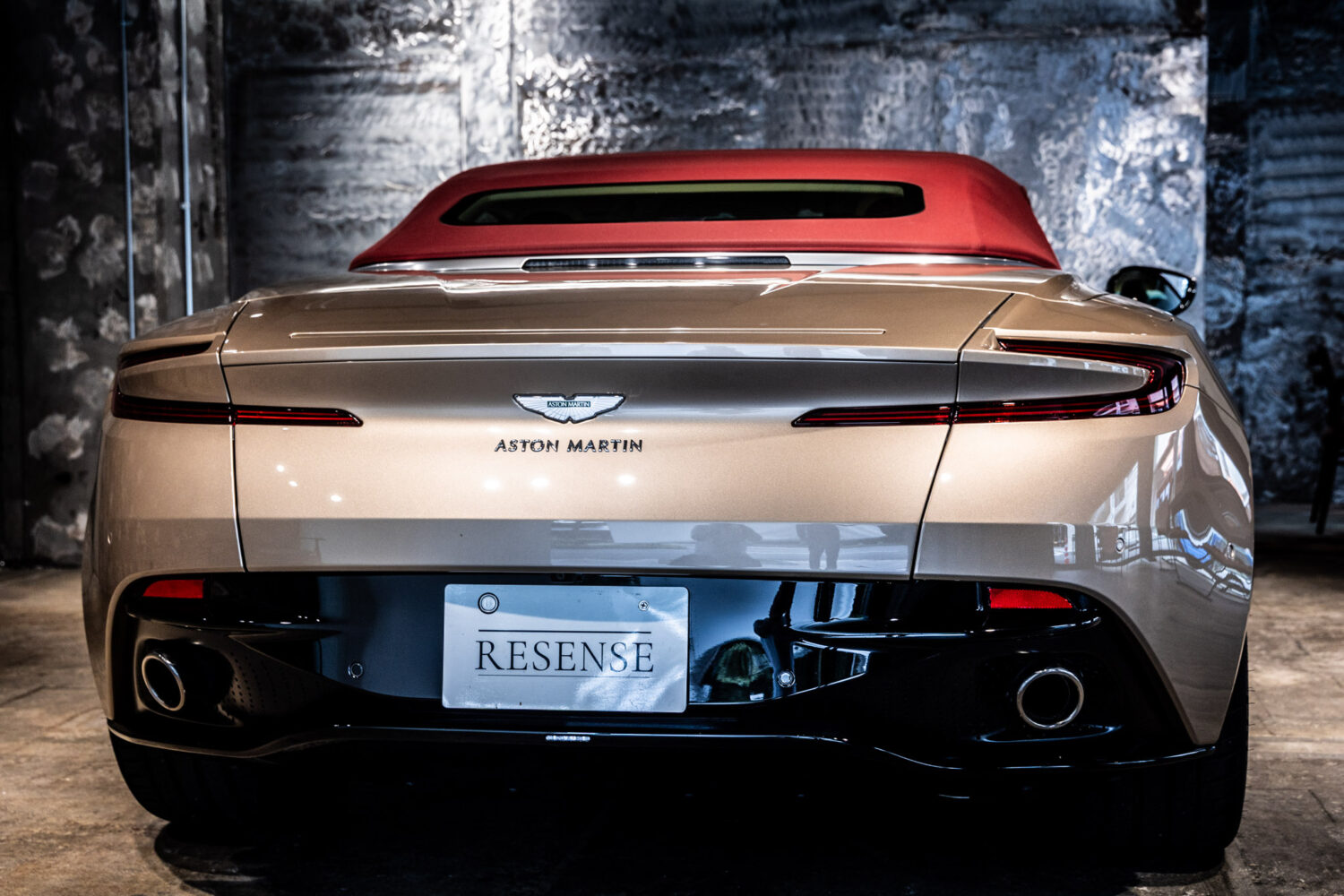 DB11ヴォランテ V8