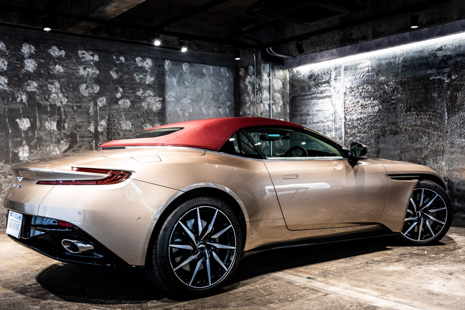 DB11ヴォランテ V8