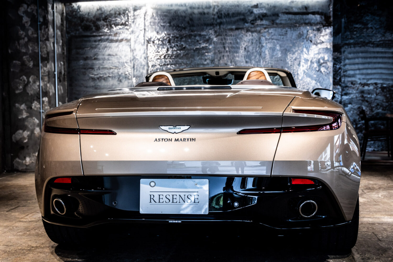 DB11ヴォランテ V8