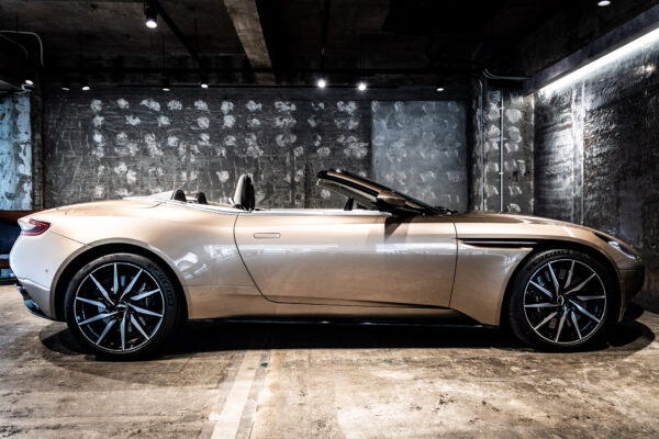 DB11ヴォランテ V8