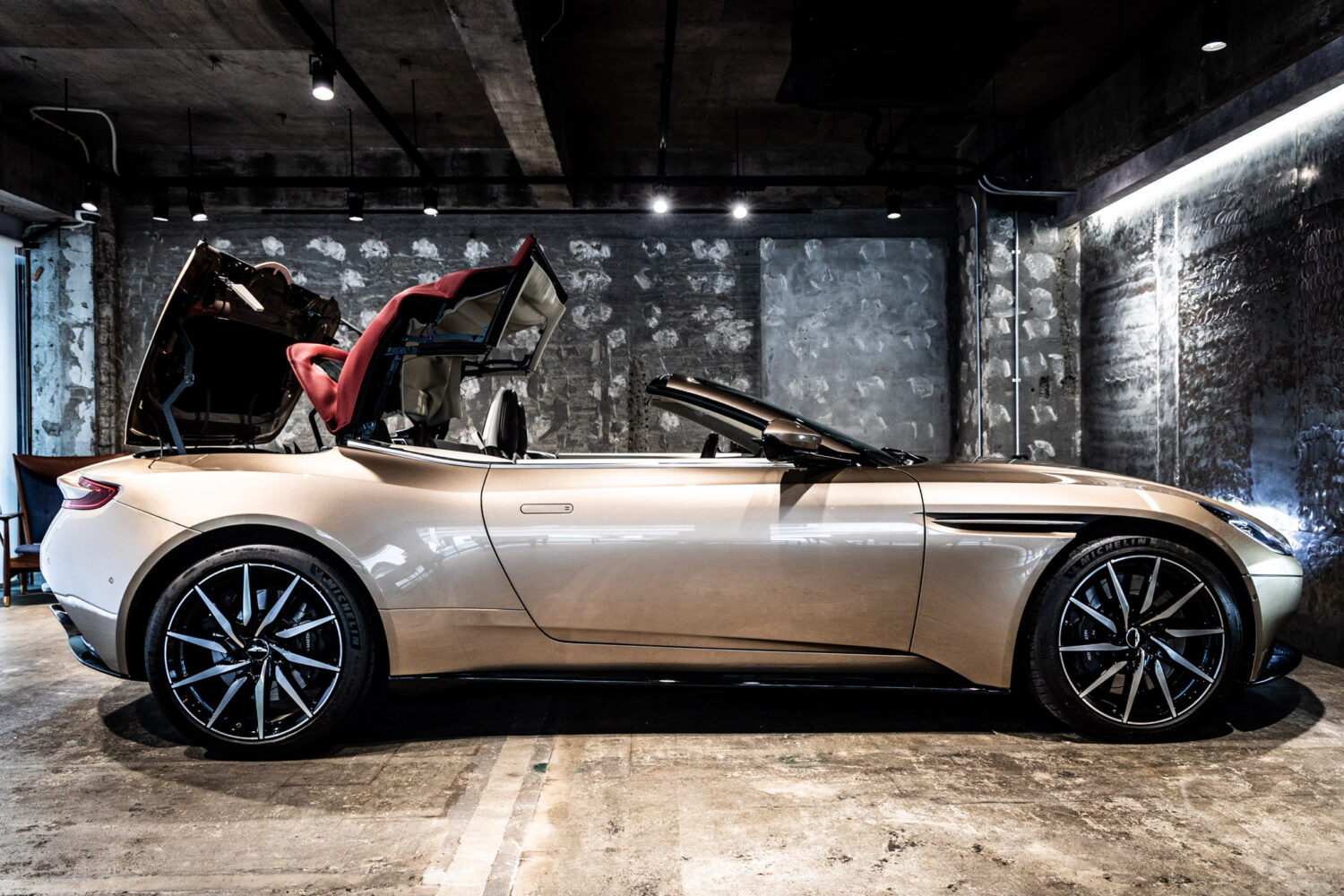 DB11ヴォランテ V8