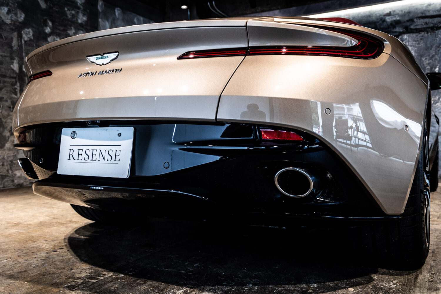 DB11ヴォランテ V8