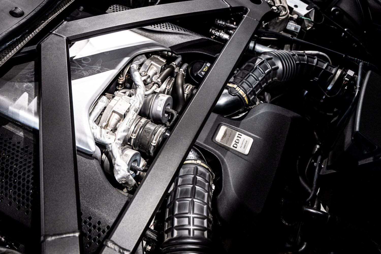 DB11ヴォランテ V8