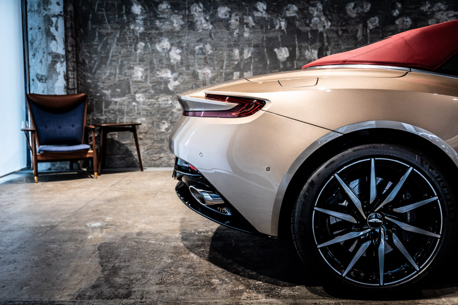 DB11ヴォランテ V8