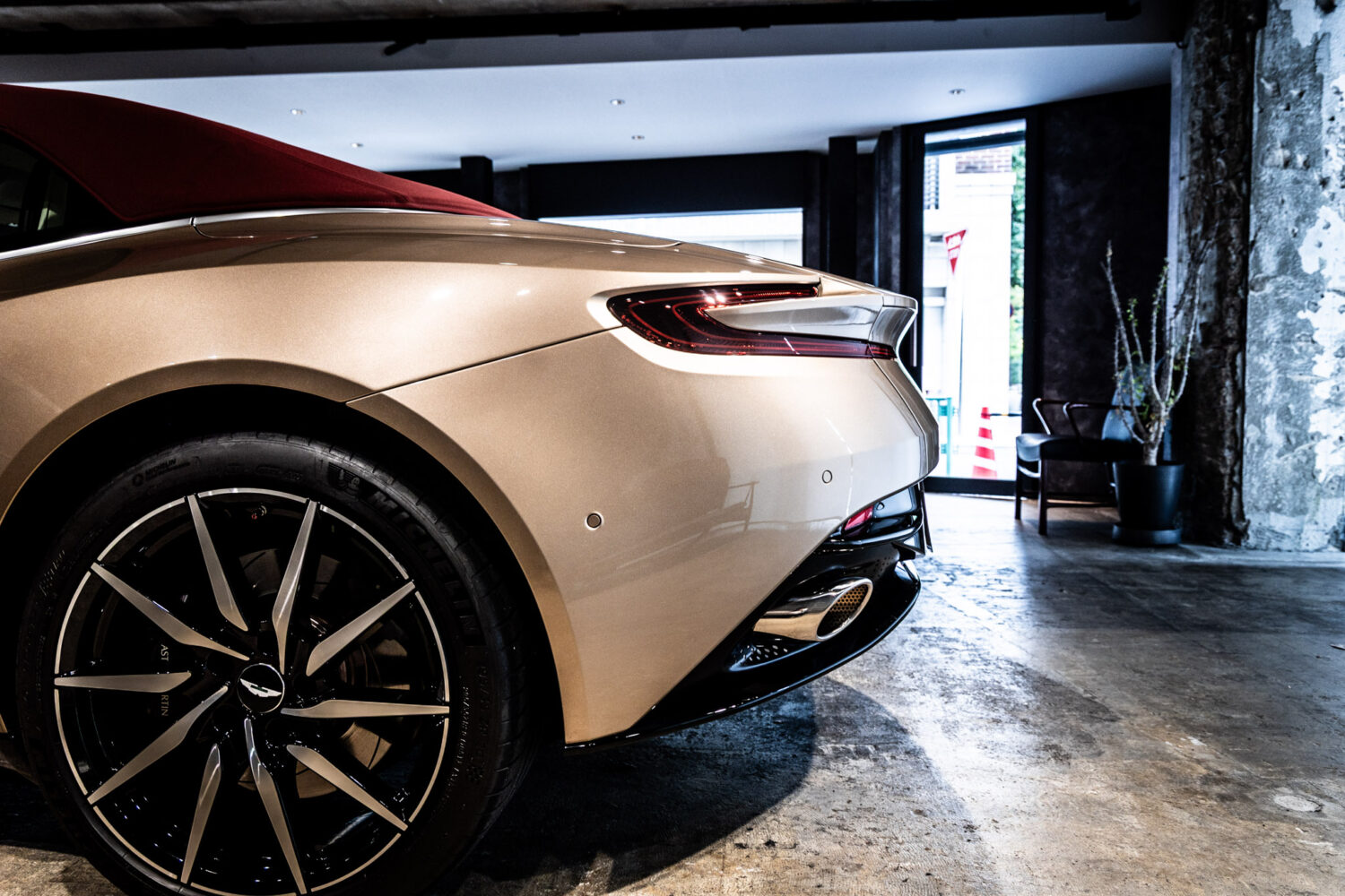 DB11ヴォランテ V8