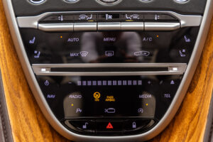 DB11ヴォランテ V8