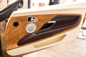 DB11ヴォランテ V8