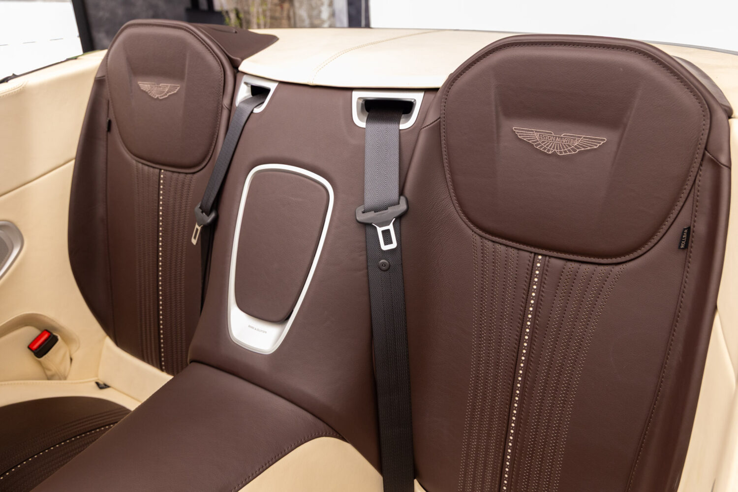 DB11ヴォランテ V8