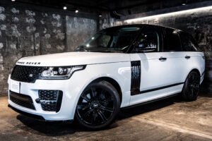 レンジローバー SVO デザイン エディション (5.0リッター) 4WD