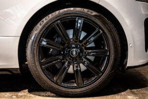 レンジローバー SVO デザイン エディション (5.0リッター) 4WD