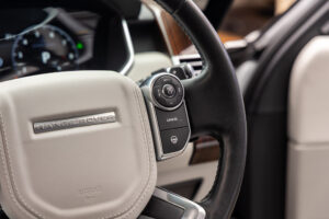 レンジローバー SVO デザイン エディション (5.0リッター) 4WD