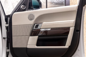 レンジローバー SVO デザイン エディション (5.0リッター) 4WD