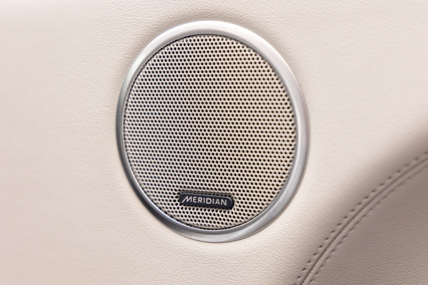 レンジローバー SVO デザイン エディション (5.0リッター) 4WD