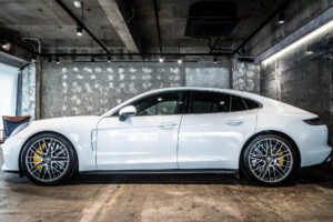 パナメーラ ターボS PDK 4WD