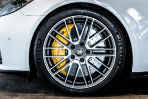 パナメーラ ターボS PDK 4WD