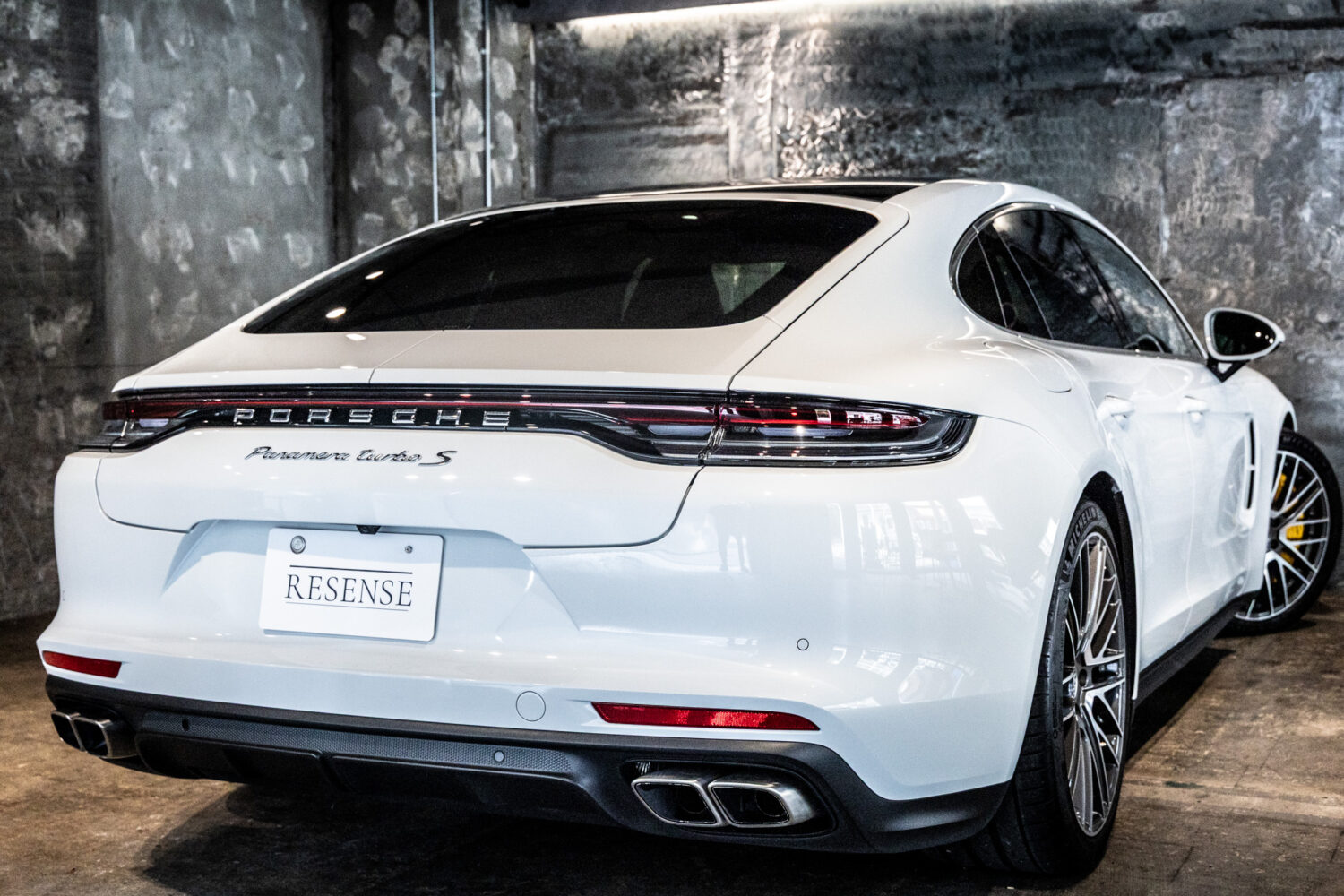 パナメーラ ターボS PDK 4WD