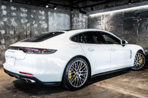 パナメーラ ターボS PDK 4WD