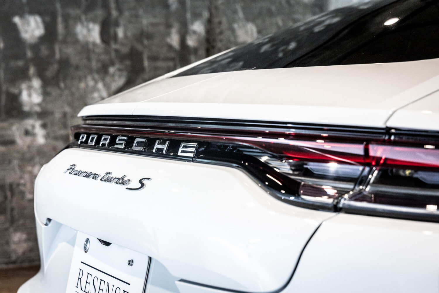 パナメーラ ターボS PDK 4WD