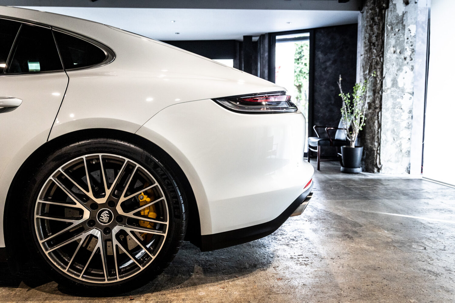 パナメーラ ターボS PDK 4WD