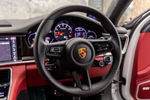 パナメーラ ターボS PDK 4WD