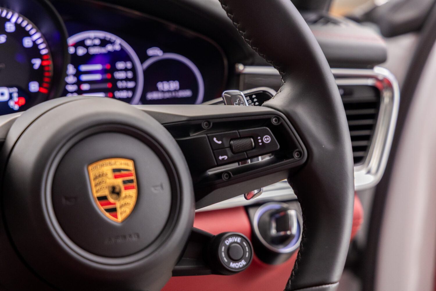 パナメーラ ターボS PDK 4WD