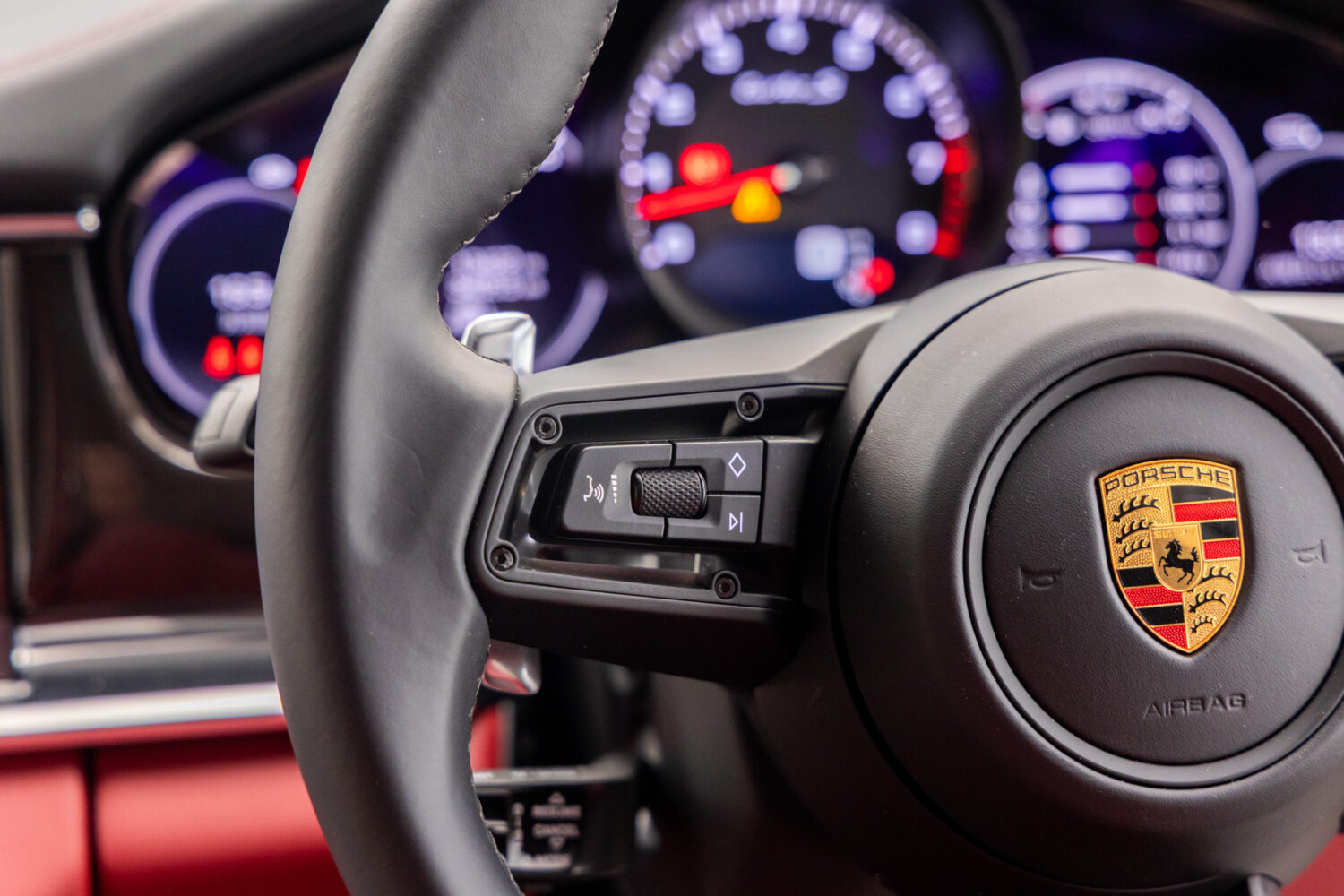 パナメーラ ターボS PDK 4WD