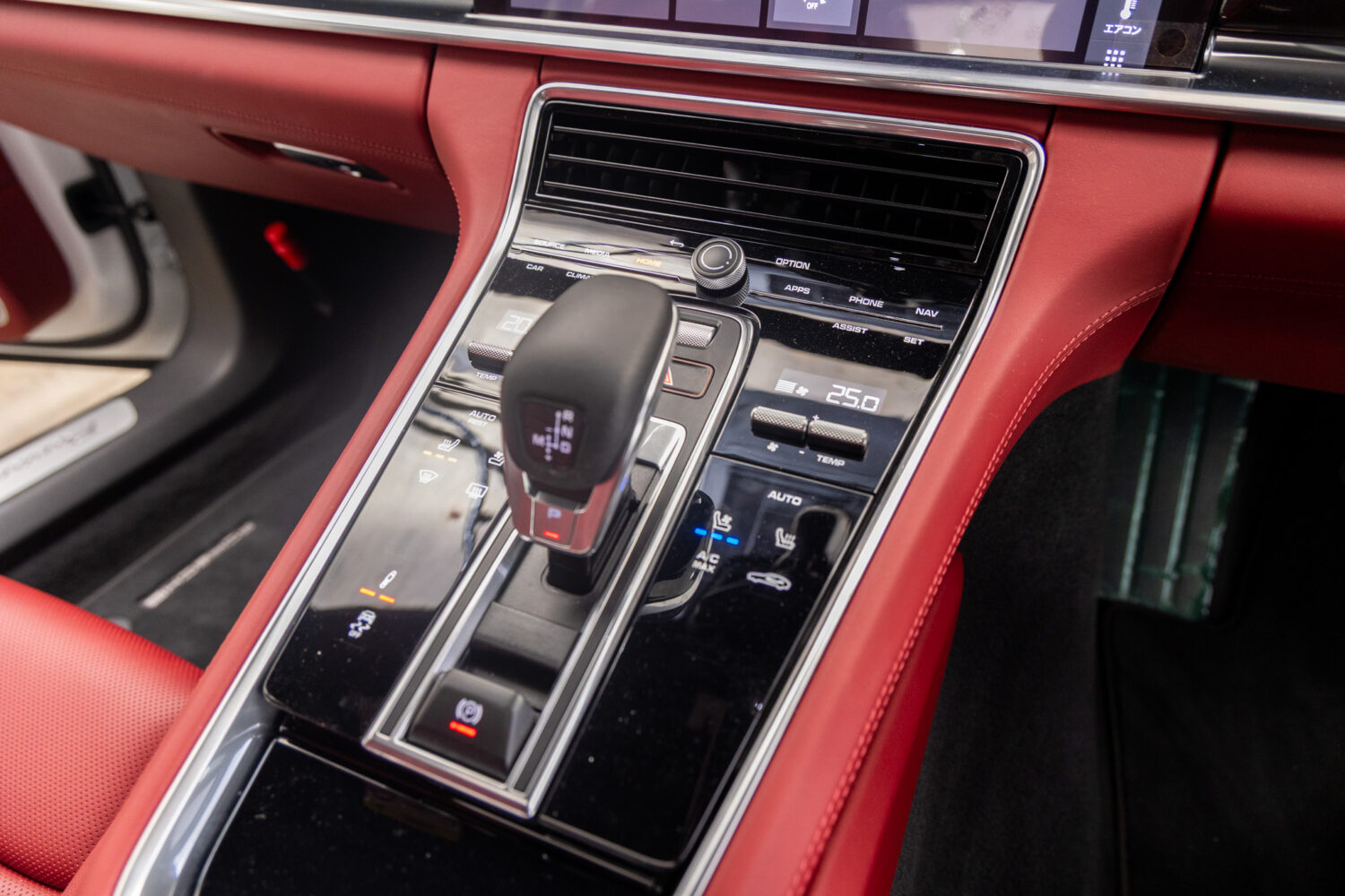 パナメーラ ターボS PDK 4WD