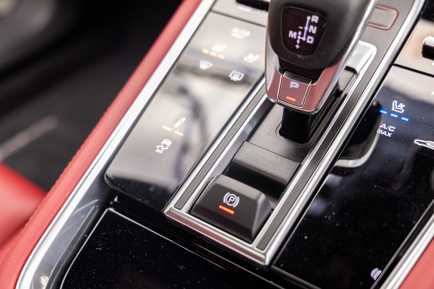 パナメーラ ターボS PDK 4WD