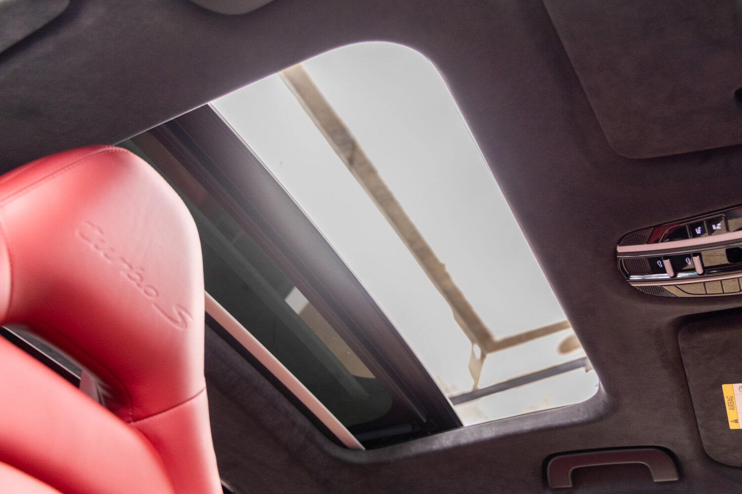 パナメーラ ターボS PDK 4WD