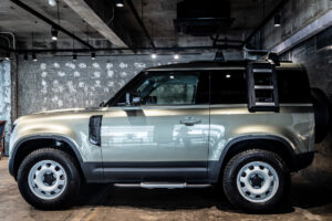 ディフェンダー90 S P300