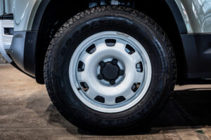 ディフェンダー90 S P300