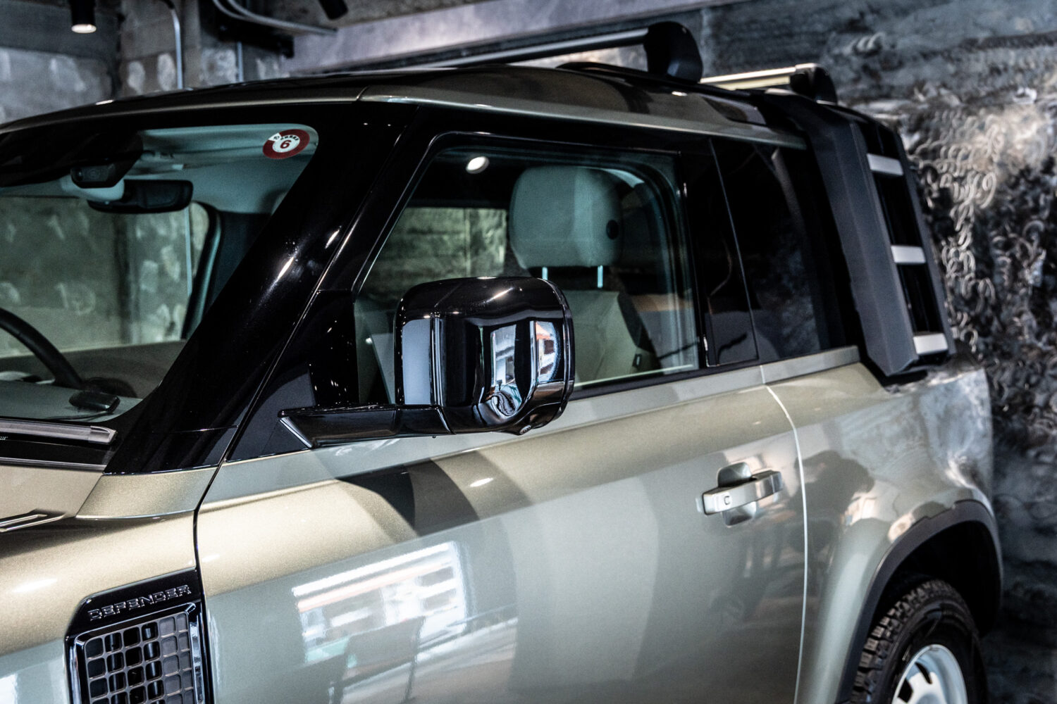 ディフェンダー90 S P300