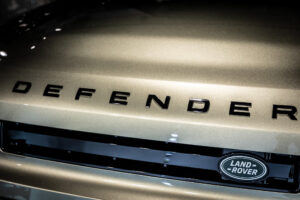 ディフェンダー90 S P300