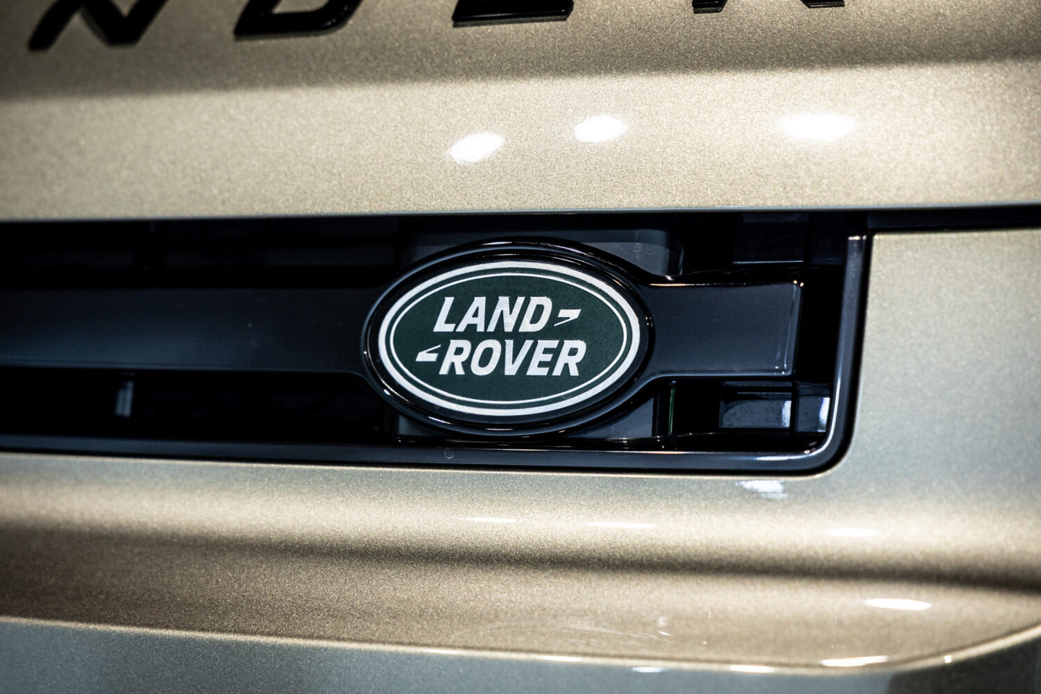 ディフェンダー90 S P300