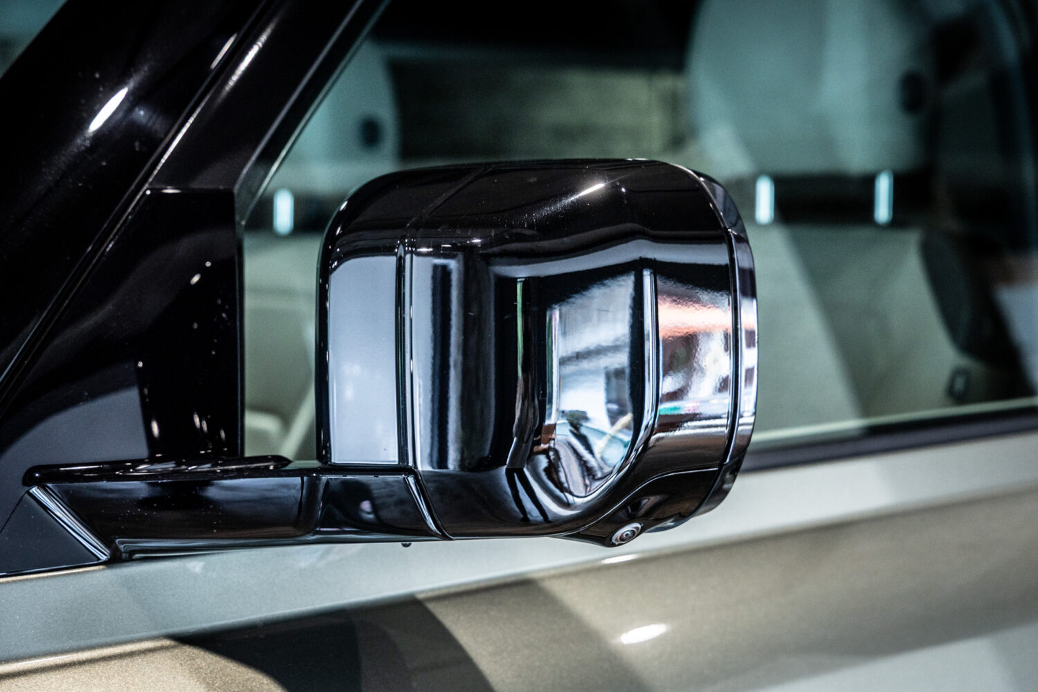 ディフェンダー90 S P300