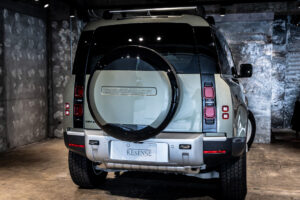 ディフェンダー90 S P300