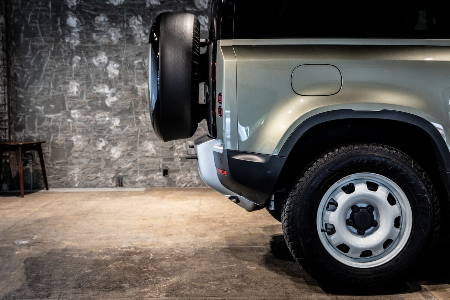 ディフェンダー90 S P300