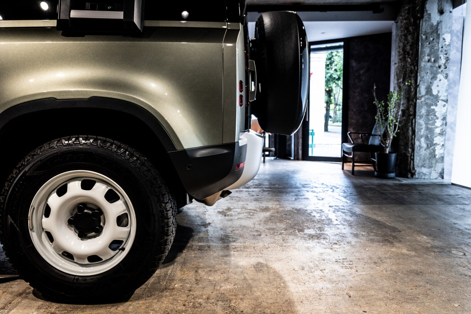 ディフェンダー90 S P300