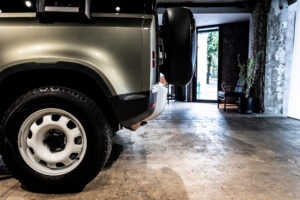 ディフェンダー90 S P300