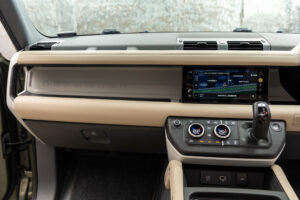 ディフェンダー90 S P300