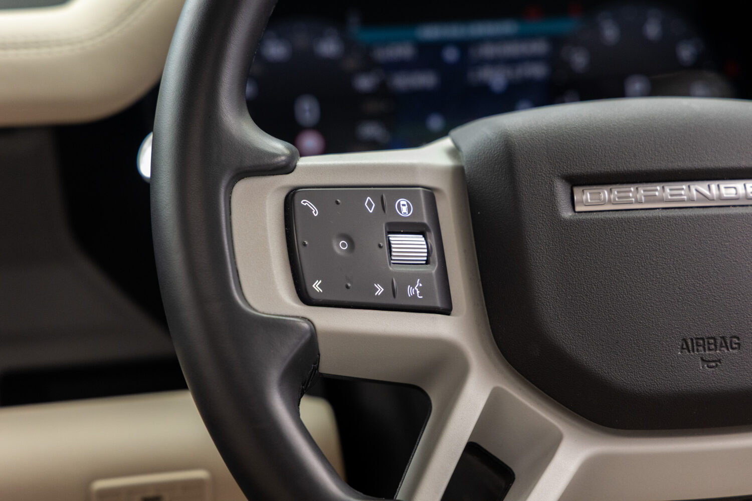 ディフェンダー90 S P300