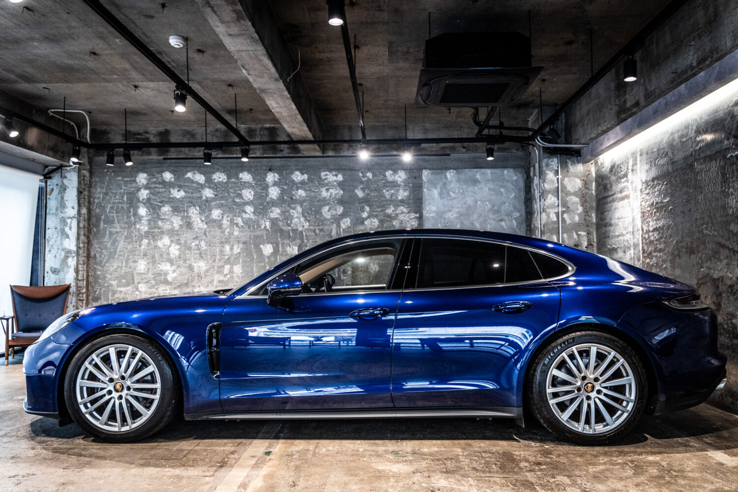 パナメーラ 4 PDK 4WD