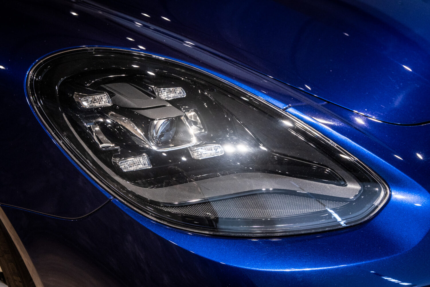 パナメーラ 4 PDK 4WD