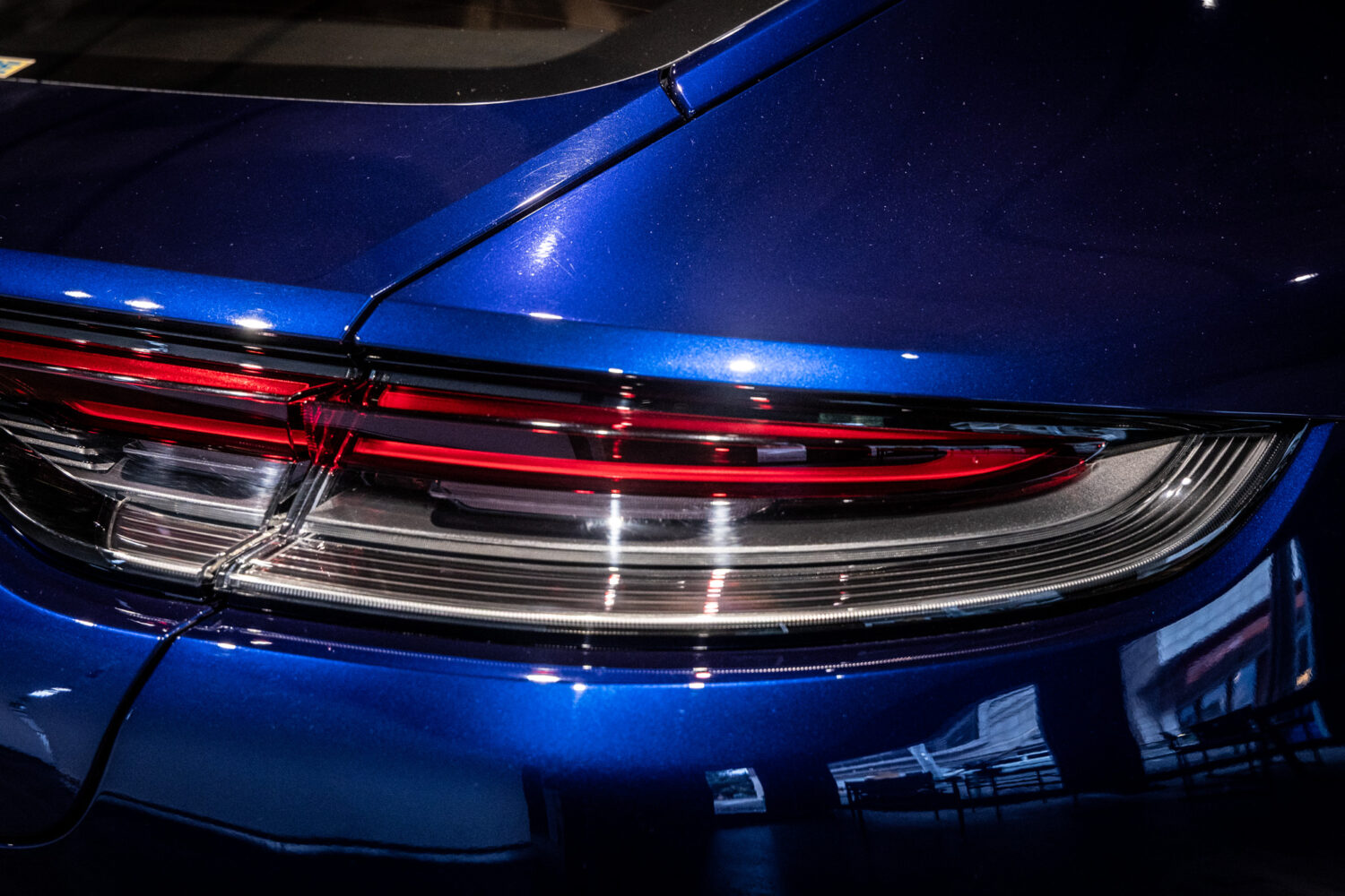 パナメーラ 4 PDK 4WD