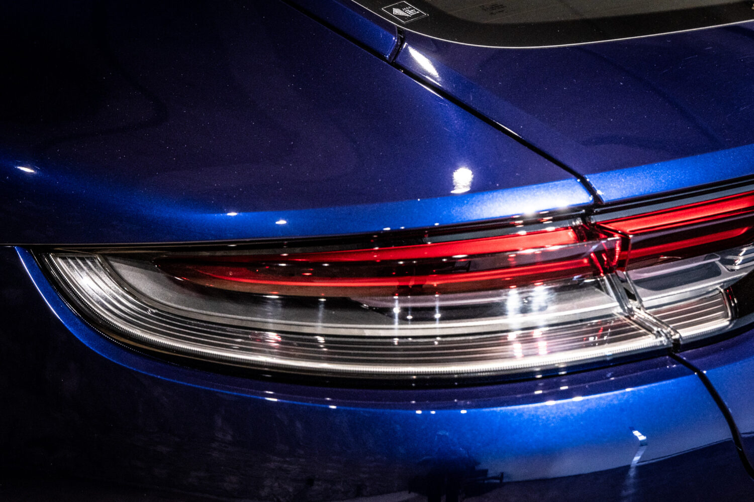 パナメーラ 4 PDK 4WD