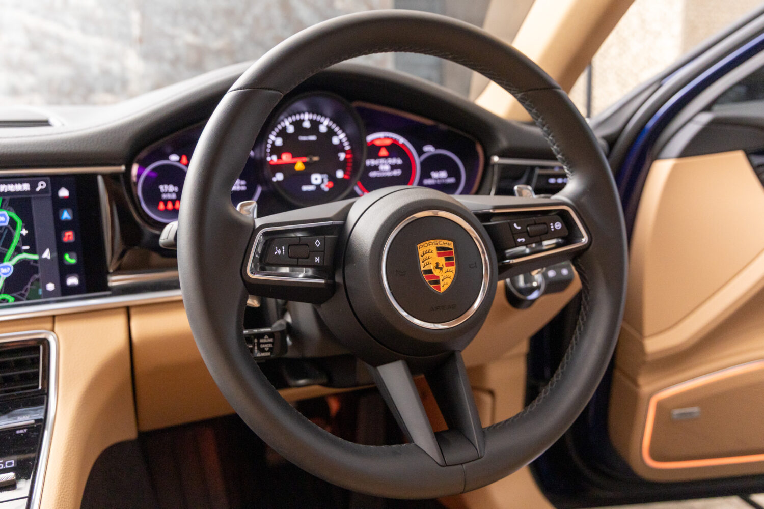 パナメーラ 4 PDK 4WD